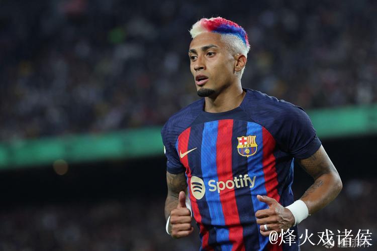 每体：拉菲尼亚成巴萨重要核心，他的目标是夺冠
